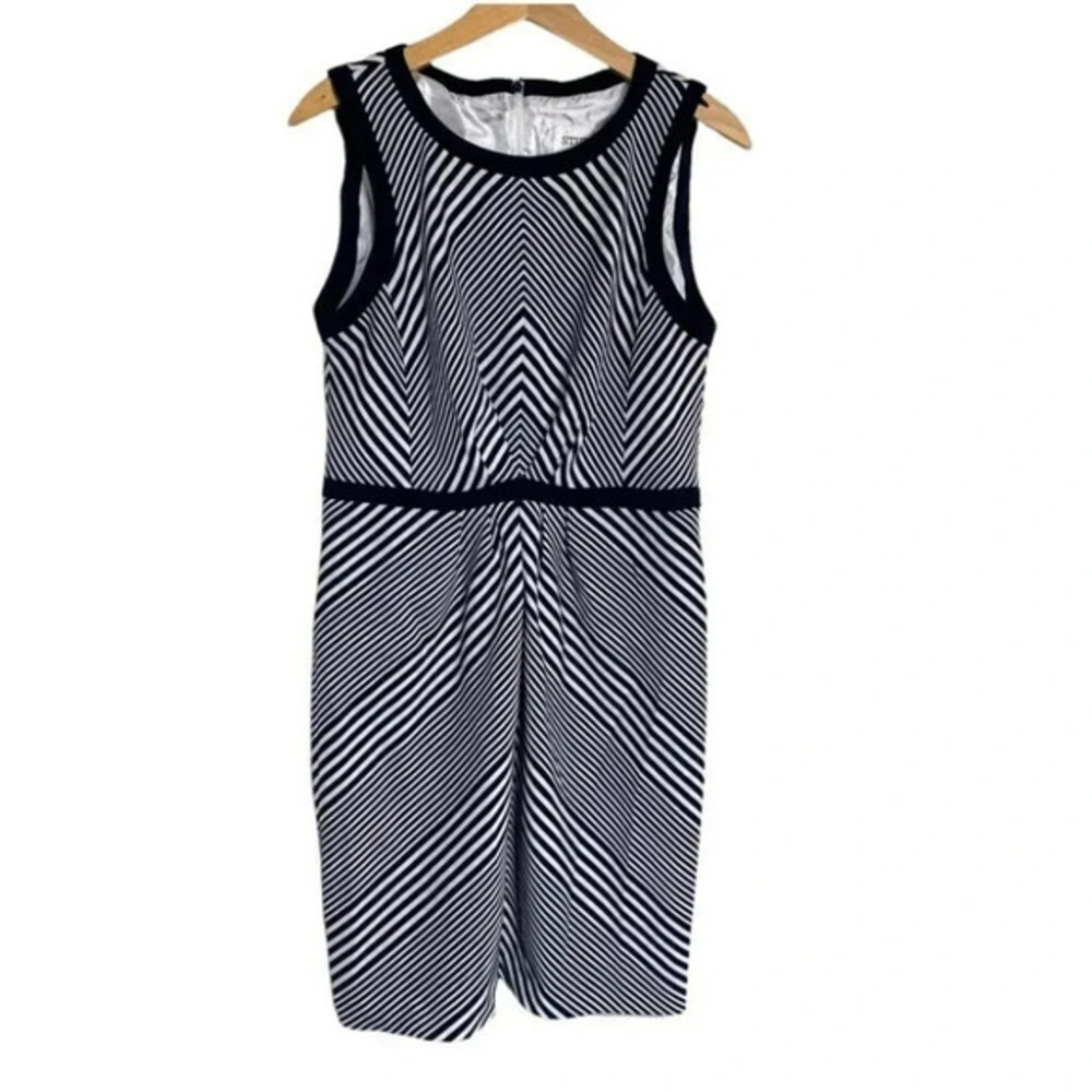 Studio I 12 black + white geometric diagonal stripes sleeveless dress